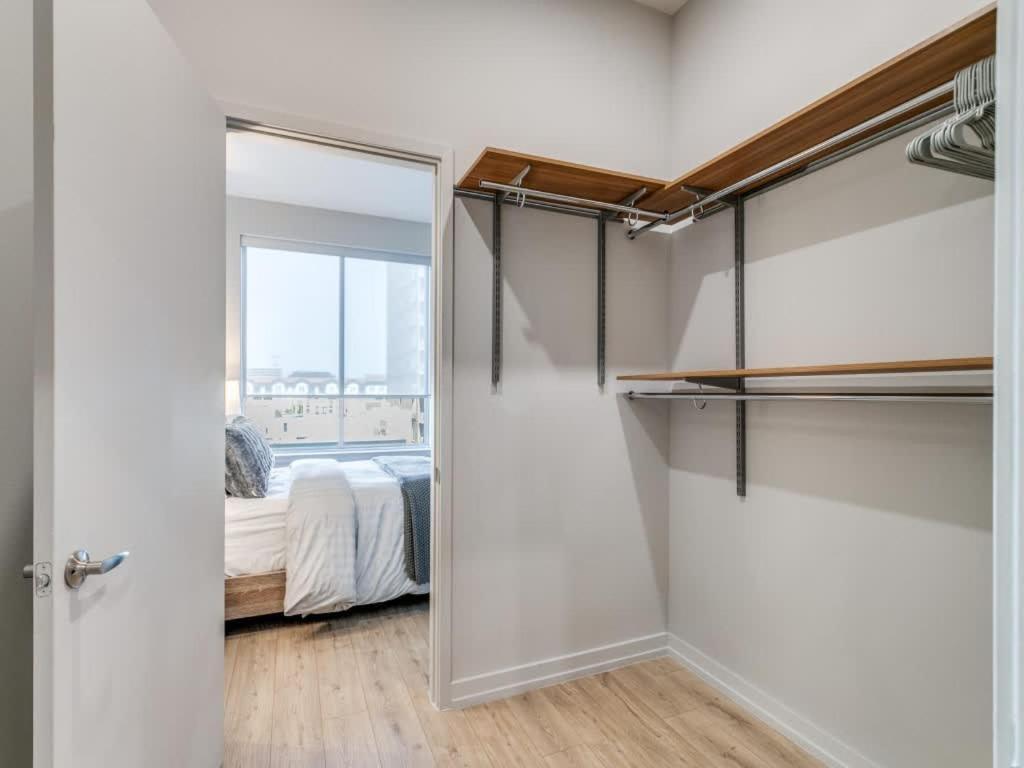 Chic 1 Bed On Mckinney Ave Apartment