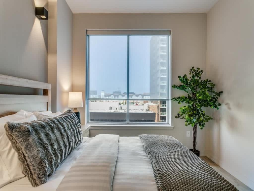 Chic 1 Bed On Mckinney Ave Apartment Dallas
