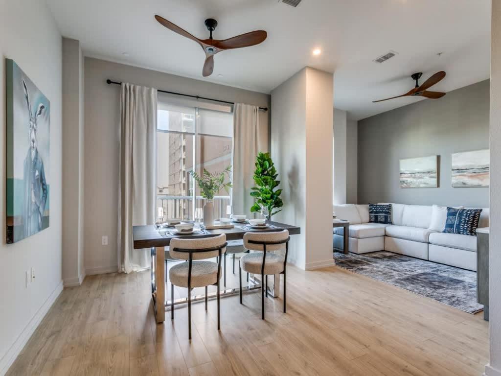 Chic 1 Bed On Mckinney Ave
